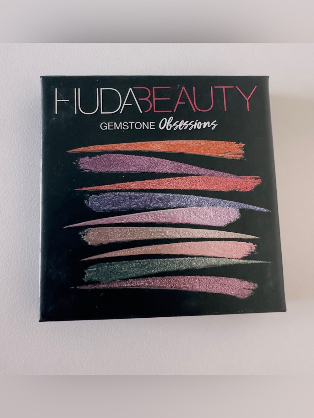 New Huda Beauty Gemstone Obsessions Eyeshadow Palette - Picture 3 of 7